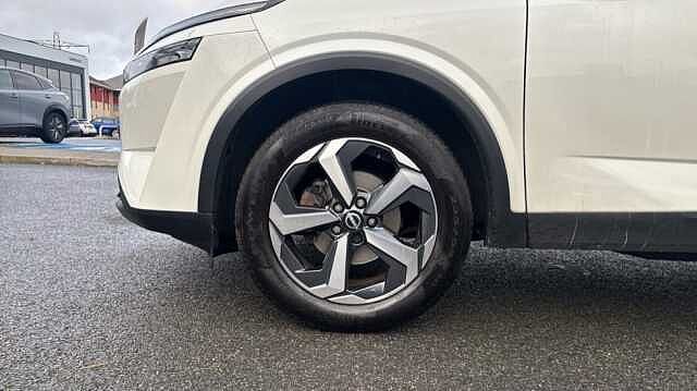 Nissan Qashqai QASHQAI 1.3 DiG-T MH N-Connecta 5dr