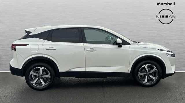 Nissan Qashqai QASHQAI 1.3 DiG-T MH N-Connecta 5dr