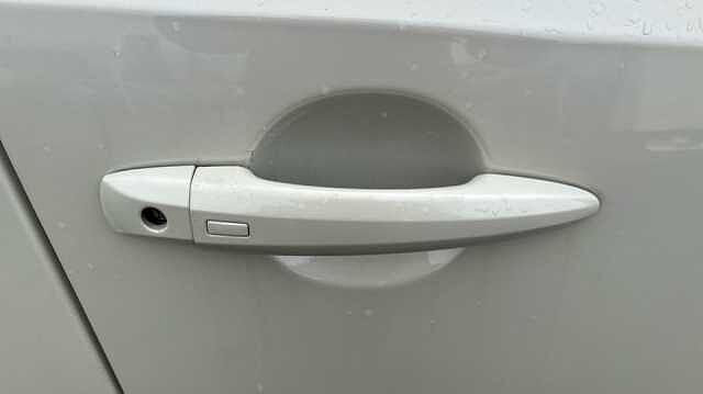 Nissan Qashqai QASHQAI 1.3 DiG-T MH N-Connecta 5dr