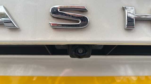 Nissan Qashqai QASHQAI 1.3 DiG-T MH N-Connecta 5dr