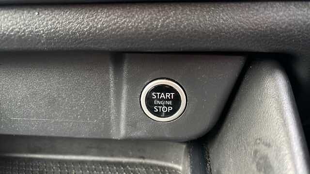 Nissan Qashqai QASHQAI 1.3 DiG-T MH N-Connecta 5dr