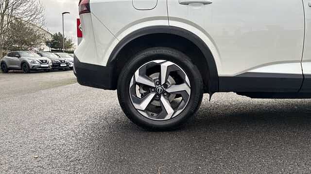 Nissan Qashqai QASHQAI 1.3 DiG-T MH N-Connecta 5dr