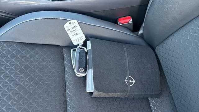 Nissan Juke JUKE 1.6 Hybrid N-Connecta 5dr Auto