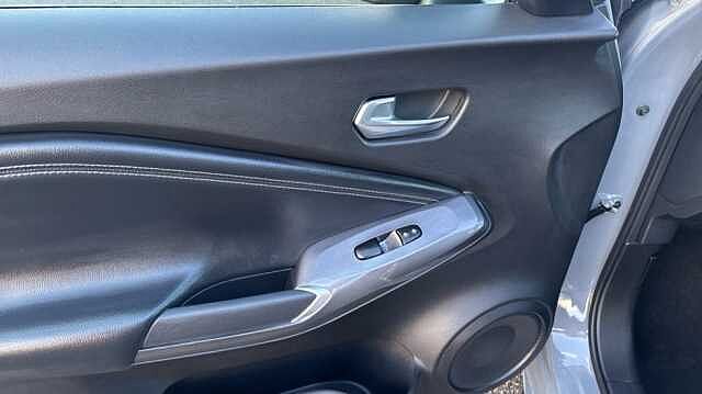 Nissan Juke JUKE 1.6 Hybrid N-Connecta 5dr Auto