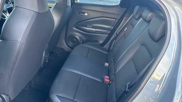 Nissan Juke JUKE 1.6 Hybrid N-Connecta 5dr Auto