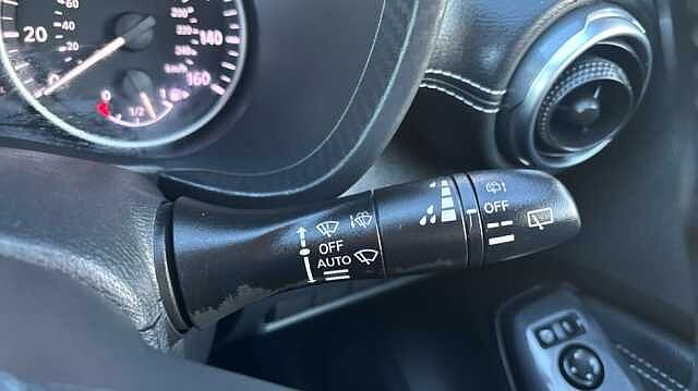 Nissan Juke JUKE 1.6 Hybrid N-Connecta 5dr Auto