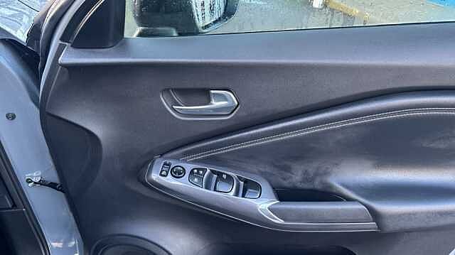 Nissan Juke JUKE 1.6 Hybrid N-Connecta 5dr Auto