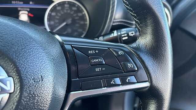 Nissan Juke JUKE 1.6 Hybrid N-Connecta 5dr Auto