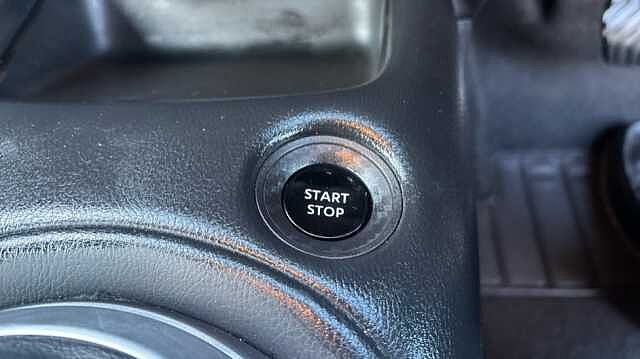 Nissan Juke JUKE 1.6 Hybrid N-Connecta 5dr Auto