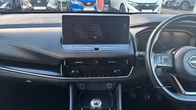 Nissan Qashqai QASHQAI 1.3 DiG-T MH N-Connecta 5dr