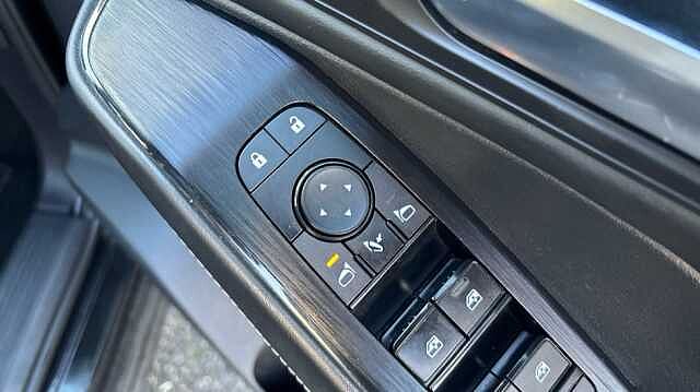 Nissan Qashqai QASHQAI 1.3 DiG-T MH N-Connecta 5dr