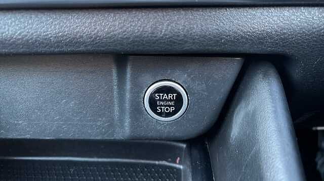 Nissan Qashqai QASHQAI 1.3 DiG-T MH N-Connecta 5dr