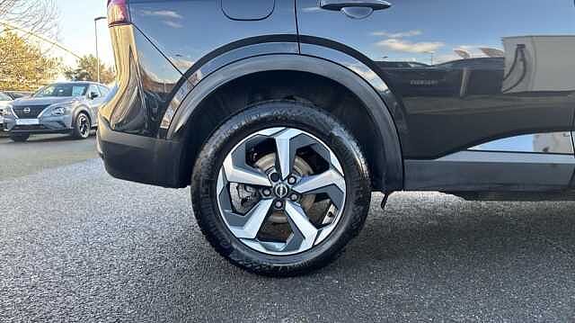 Nissan Qashqai QASHQAI 1.3 DiG-T MH N-Connecta 5dr