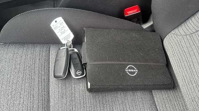 Nissan X-Trail X-TRAIL 1.5 MHEV 163 N-Connecta [Sky Pack] 5dr Xtronic