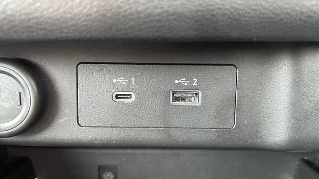 Nissan X-Trail X-TRAIL 1.5 MHEV 163 N-Connecta [Sky Pack] 5dr Xtronic