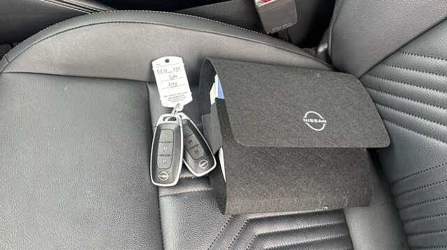 Nissan Juke JUKE 1.0 DiG-T Tekna 5dr