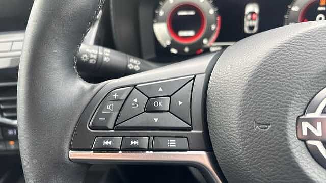 Nissan Juke JUKE 1.0 DiG-T Tekna 5dr