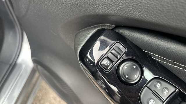 Nissan Juke JUKE 1.0 DiG-T Tekna 5dr