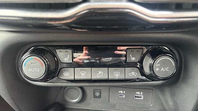 Nissan Juke JUKE 1.0 DiG-T Tekna 5dr