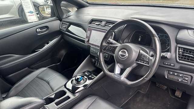 Nissan LEAF LEAF 110kW N-Connecta 39kWh 5dr Auto