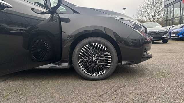 Nissan LEAF LEAF 110kW N-Connecta 39kWh 5dr Auto