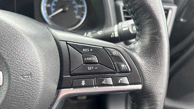 Nissan LEAF LEAF 110kW N-Connecta 39kWh 5dr Auto