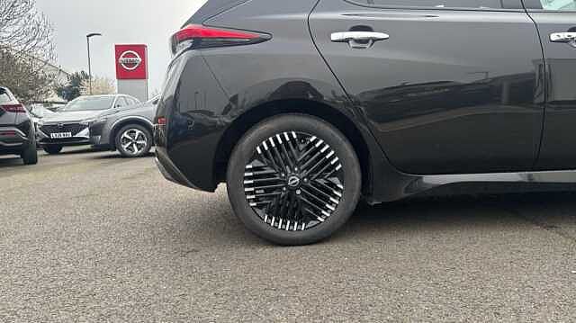 Nissan LEAF LEAF 110kW N-Connecta 39kWh 5dr Auto
