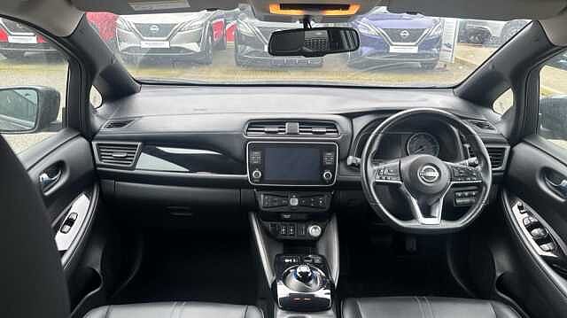 Nissan LEAF LEAF 110kW N-Connecta 39kWh 5dr Auto