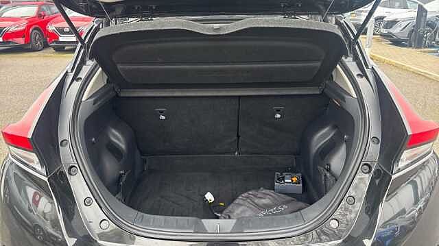 Nissan LEAF LEAF 110kW N-Connecta 39kWh 5dr Auto