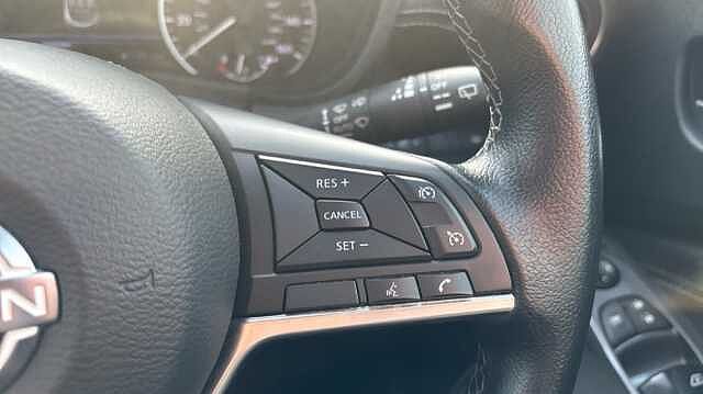 Nissan Juke JUKE 1.0 DiG-T 114 N-Connecta 5dr