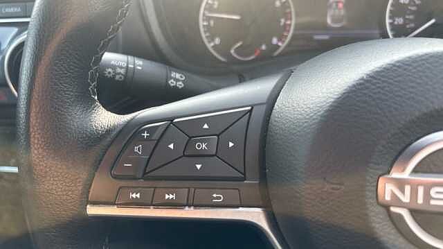 Nissan Juke JUKE 1.0 DiG-T 114 N-Connecta 5dr