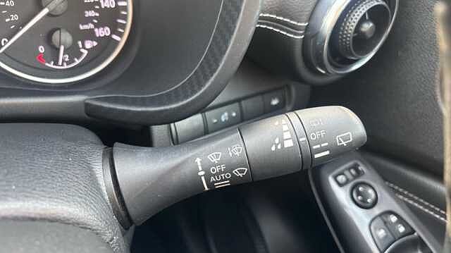 Nissan Juke JUKE 1.0 DiG-T 114 N-Connecta 5dr