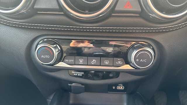 Nissan Juke JUKE 1.0 DiG-T 114 N-Connecta 5dr