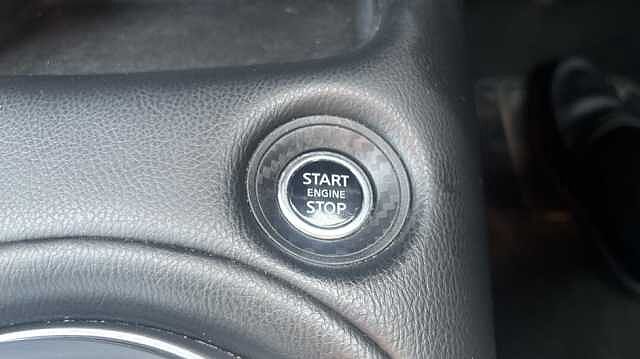 Nissan Juke JUKE 1.0 DiG-T 114 N-Connecta 5dr