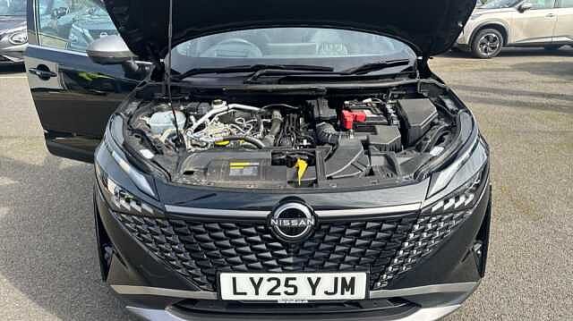 Nissan Qashqai Qashqai 1.3 Dig-t MHB 140 Tekna