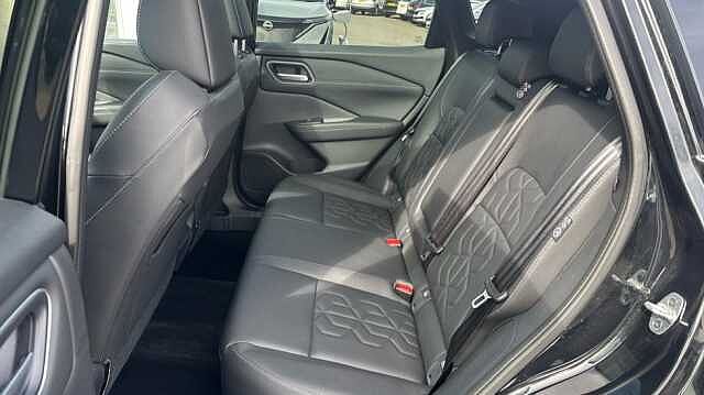 Nissan Qashqai Qashqai 1.3 Dig-t MHB 140 Tekna