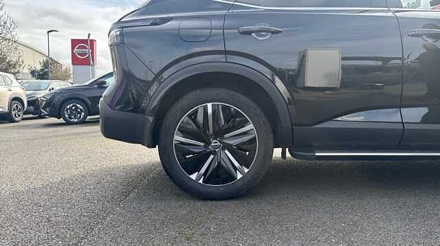 Nissan Qashqai Qashqai 1.3 Dig-t MHB 140 Tekna