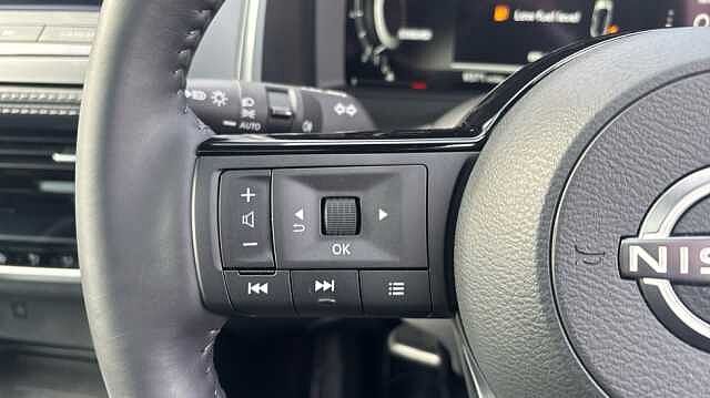 Nissan Qashqai Qashqai 1.3 Dig-t MHB 140 Tekna