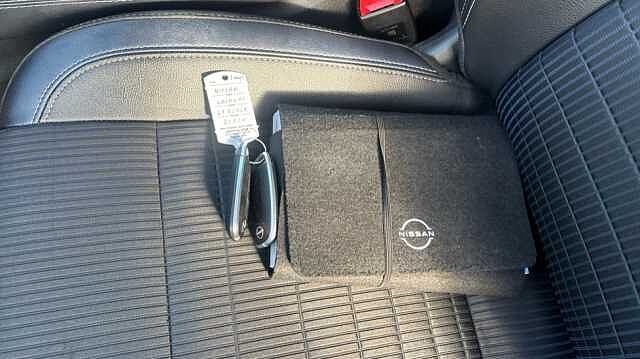 Nissan Qashqai QASHQAI 1.3 DiG-T MH 158 Tekna 5dr 4WD Xtronic