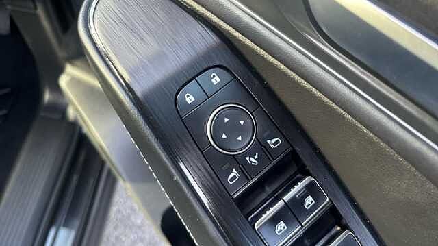 Nissan Qashqai QASHQAI 1.3 DiG-T MH 158 Tekna 5dr 4WD Xtronic