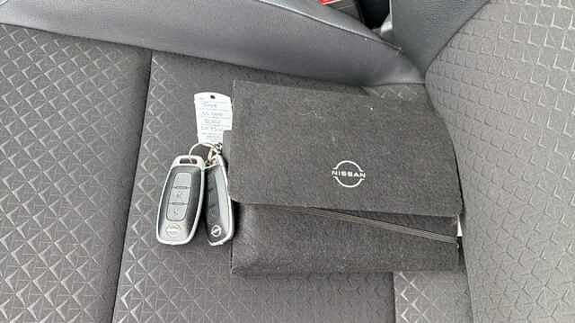 Nissan Juke JUKE 1.6 Hybrid N-Connecta 5dr Auto