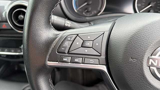 Nissan Juke JUKE 1.6 Hybrid N-Connecta 5dr Auto