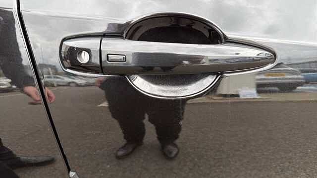 Nissan Juke JUKE 1.6 Hybrid N-Connecta 5dr Auto