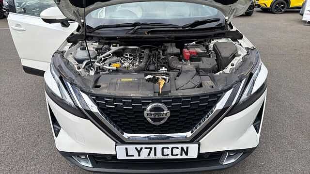 Nissan Qashqai QASHQAI 1.3 DiG-T MH 158 Tekna 5dr 4WD Xtronic