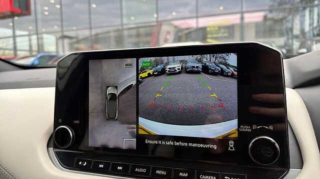 Nissan Qashqai QASHQAI 1.3 DiG-T MH 158 Tekna 5dr 4WD Xtronic