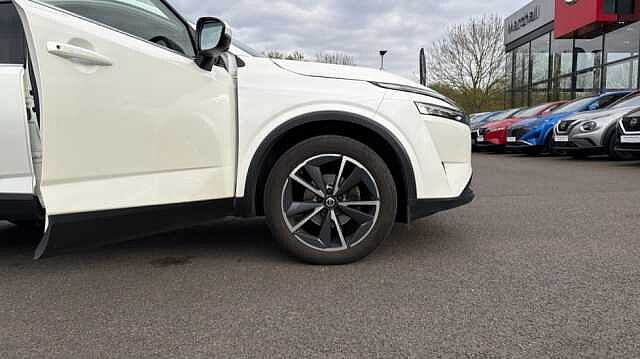 Nissan Qashqai QASHQAI 1.3 DiG-T MH 158 Tekna 5dr 4WD Xtronic