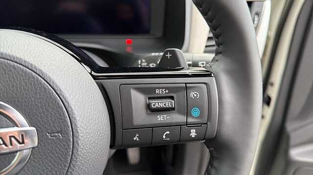 Nissan Qashqai QASHQAI 1.3 DiG-T MH 158 Tekna 5dr 4WD Xtronic