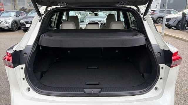 Nissan Qashqai QASHQAI 1.3 DiG-T MH 158 Tekna 5dr 4WD Xtronic