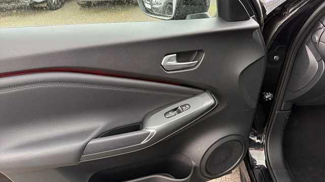 Nissan Juke JUKE 1.0 DiG-T N-Connecta 5dr