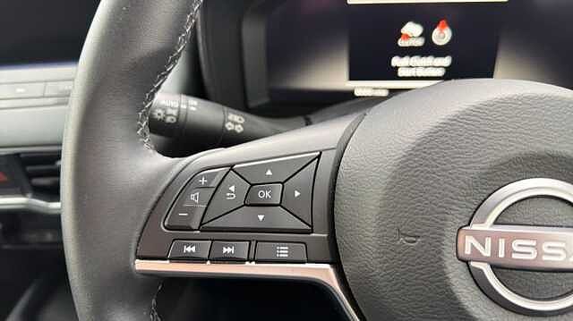 Nissan Juke JUKE 1.0 DiG-T N-Connecta 5dr